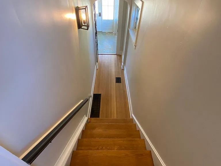 423 Lafayette Ave — Photo 4