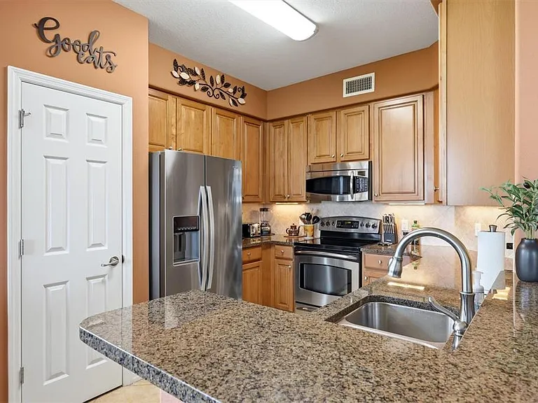 8406 Grand Estuary Trl #104 — Photo 2