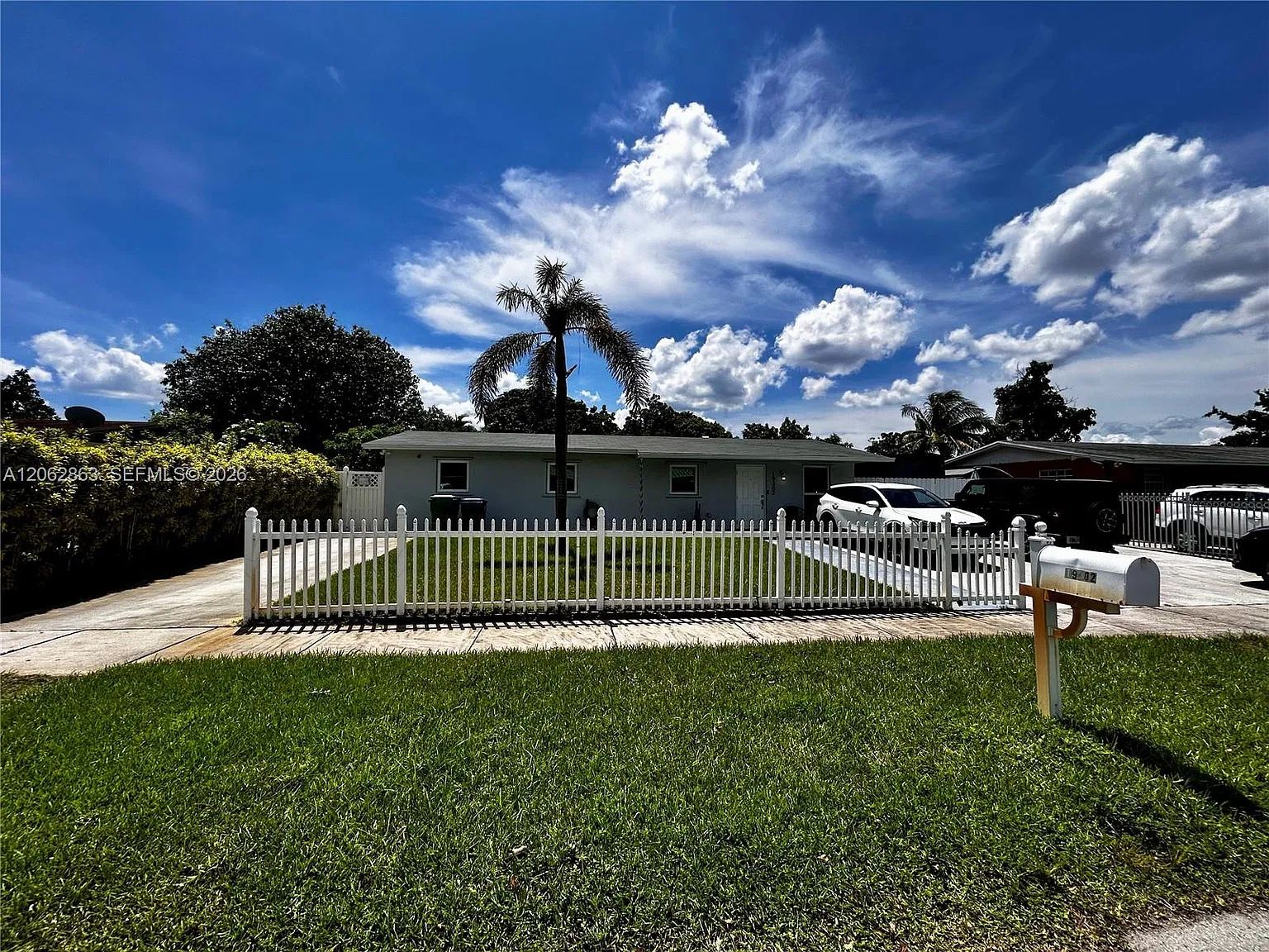 Miami Gardens Manor Sec I — Photo 2