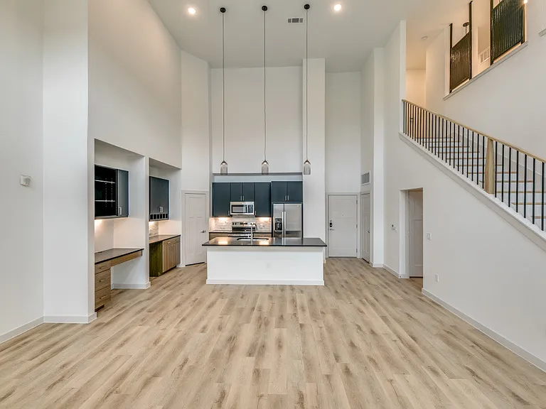 Burnett Lofts at Bishop Ridge — Photo 31
