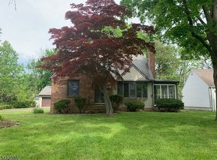 1933 Sunset Pl FLOOR 2, Scotch Plains, NJ 07076