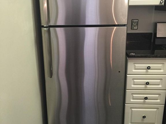 Brand new GE refrigerator with auto fill pitcher