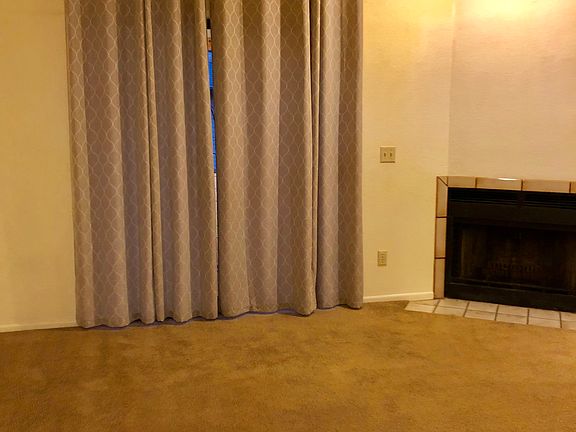 3rd image of 1722 W Park Wood Ln