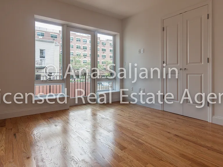 26-11 21st St #3 — Photo 2