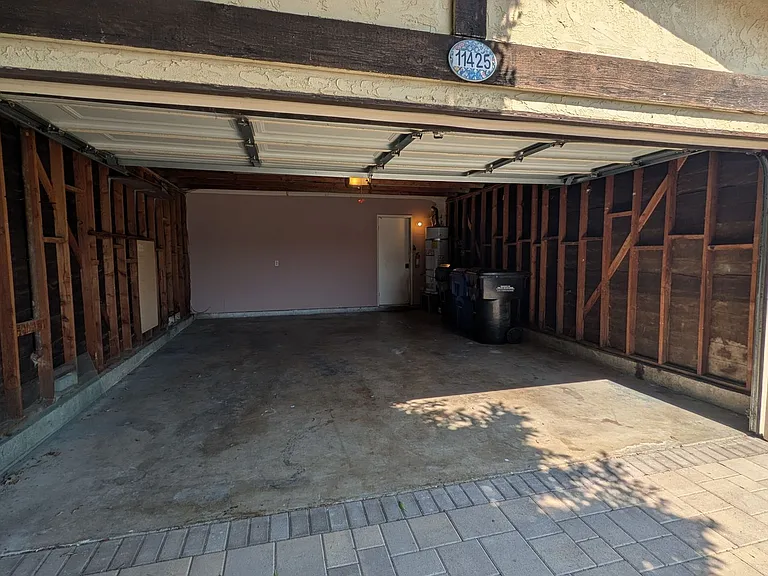11425 Elbert Way — Photo 16