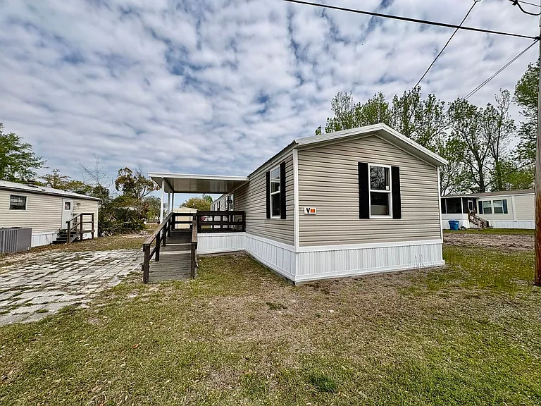 1128 S Gay Ave — Photo 1