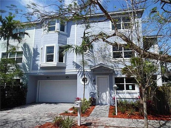 3rd image of 505 NE 15th Ave #1