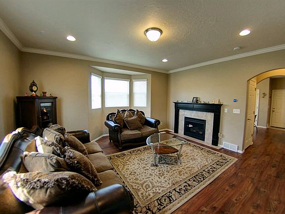 2nd image of 10229 S Clarks Hill Dr
