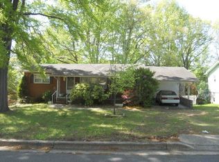 1212 Forest Rd, Eden, NC 27288
