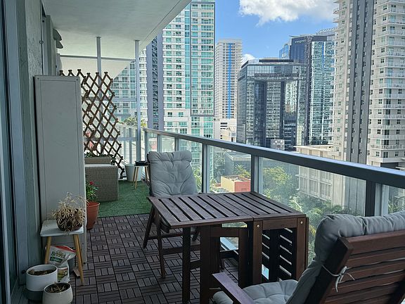2nd image of 1111 SW 1st Ave APT 1515