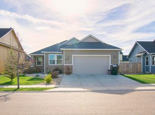 2101 18th Ave W, Williston, ND 58801