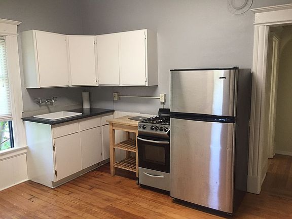 5th image of 233 E William St