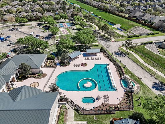 2nd image of 5227 Sandyfields Ln