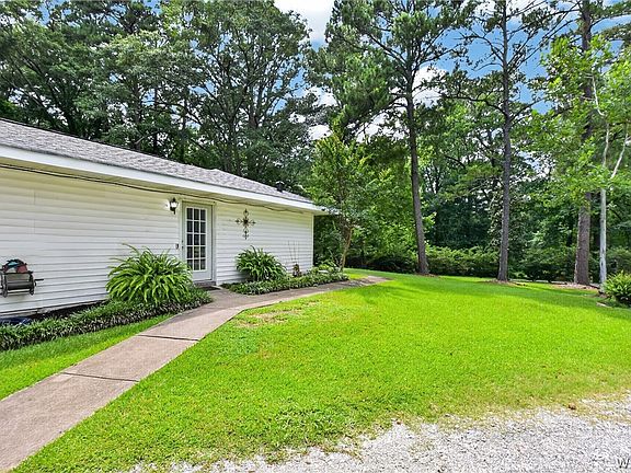3rd image of 4402 Lakeshore Dr