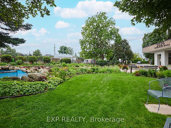3rd image of 1025 Richmond Rd #704