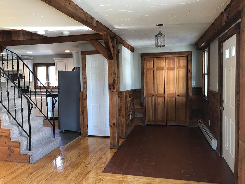 1st image of 85 Eastman Ave