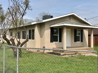 296 W Elizabeth Ave, Reedley, CA 93654