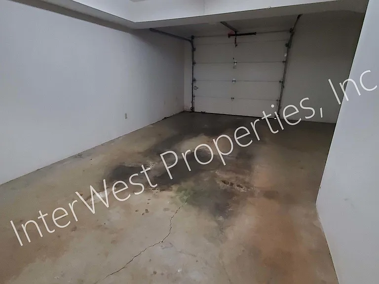 3023 S Troutdale Rd — Photo 16
