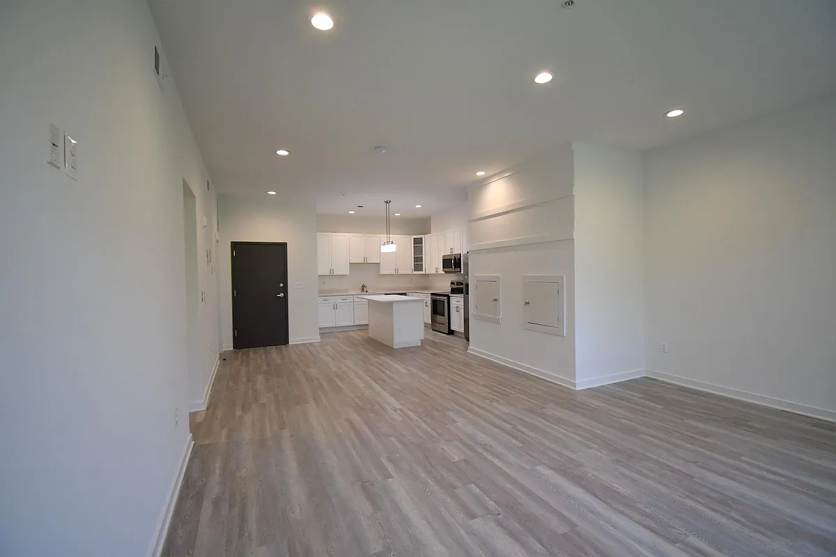 Building Photo - 4700 Wisconsin Ave NW #301