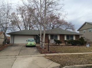 512 Freeman Ave, Streamwood, IL 60107