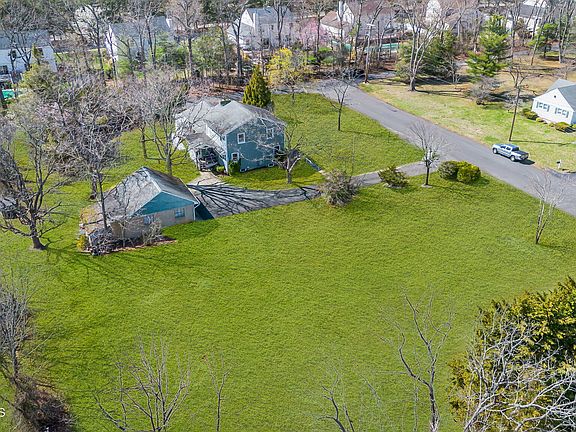 2nd image of 249 Twin Oaks Drive