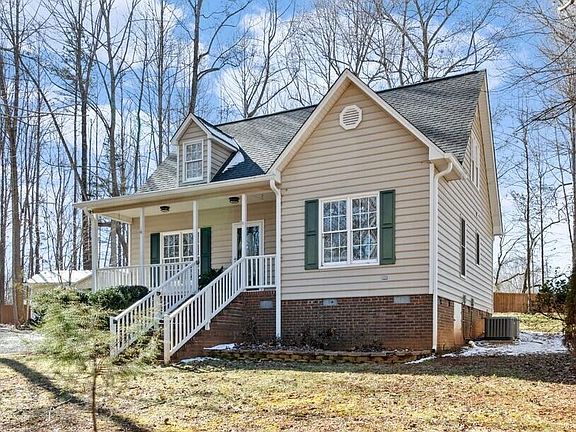 2nd image of 1602 Cedar Pointe Dr
