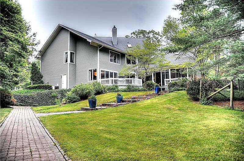 1st image of 115 Adirondack Dr