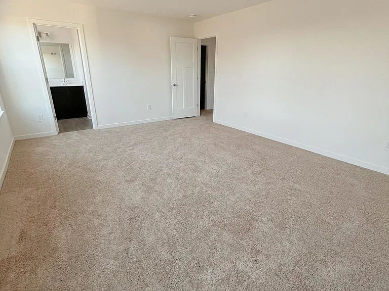 1630 Lewes Castle Dr — Photo 13