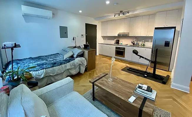 Rented by Highline Residential | media 9