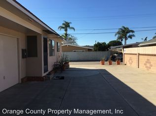 333 E 18th St APT D, Costa Mesa, CA 92627