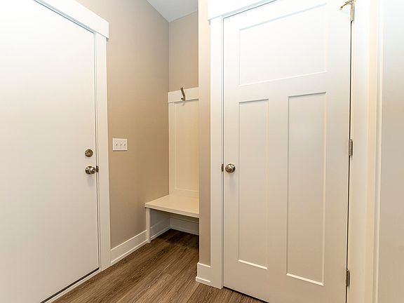 3rd image of 10275 Railbridge Dr #1