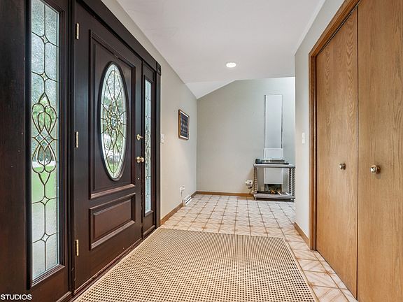 2nd image of 12611 Natoma Ave