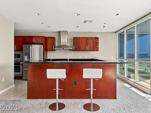 3rd image of 4575 Dean Martin Dr Unit 1106