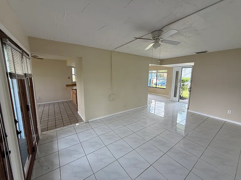 109 Blue Heron Dr — Photo 9