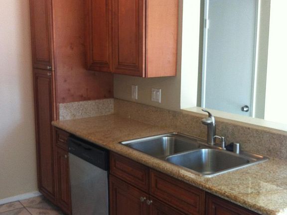 4th image of 23807 Betts Pl