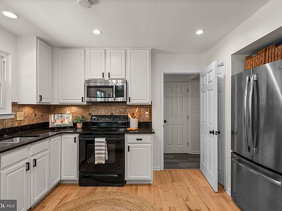 3rd image of 510 Odonnel Ct