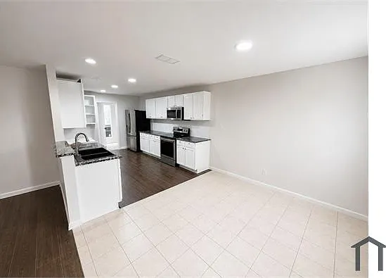 3604 Clearbrook Dr — Photo 6