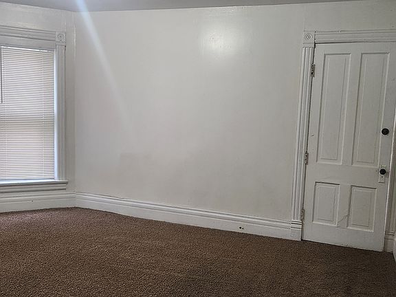 3rd image of 1834 Prospect St #2
