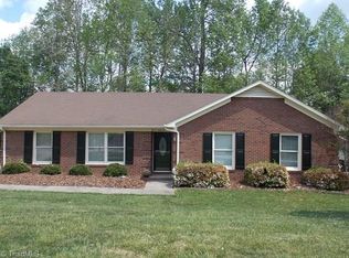 6012 Dawn Ridge Trl, Greensboro, NC 27410