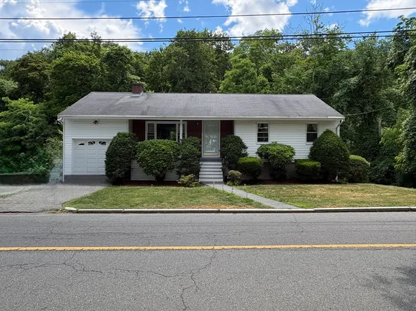 408 Swains Pond Ave, Melrose, MA 02176