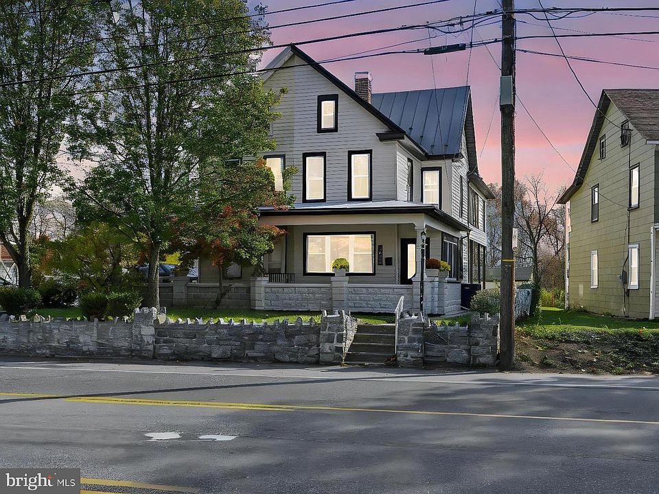 1st image of 1074 E Main St