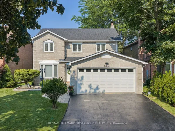 662 Cognac Cres, Pickering, ON L1X 1L7