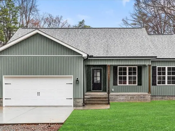 125 Albertson Rd, Thomasville, NC 27360