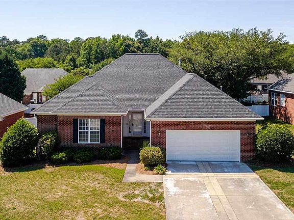 3rd image of 2141 Sumac Dr