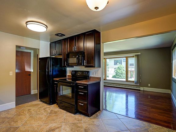 3rd image of 4918 Ascot Ln #2