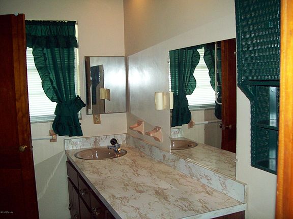 4th image of 2233 College Circle W