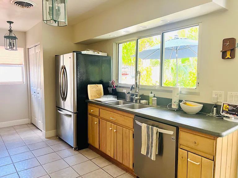 3359 Coral Pl — Photo 7