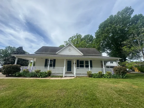 812 E Catawba St, Belmont, NC 28012