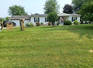 5372 Southampton Dr, Lapeer, MI