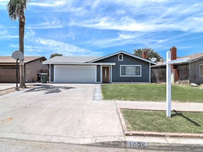1525 N Central Ct, Visalia, CA, 93291